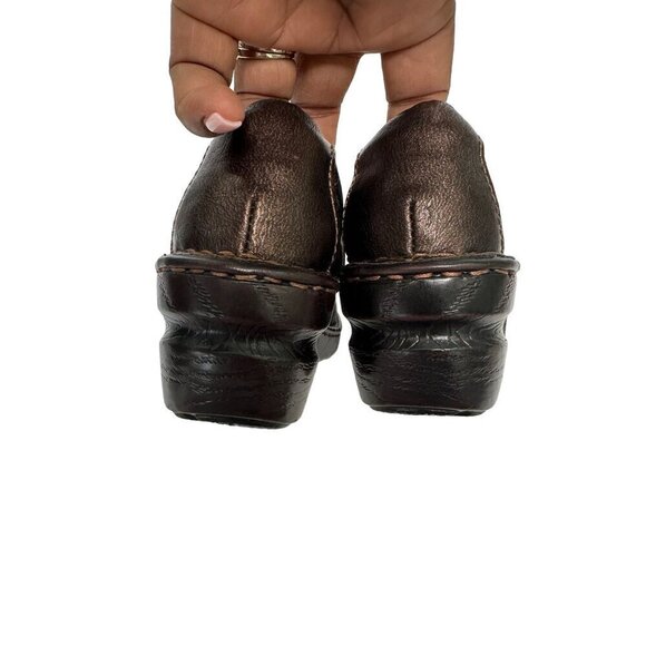 Born BOC Brown Bronze Leather Cushioned Padded Slip-On Clogs Comfort Shoes - Picture 12 of 12